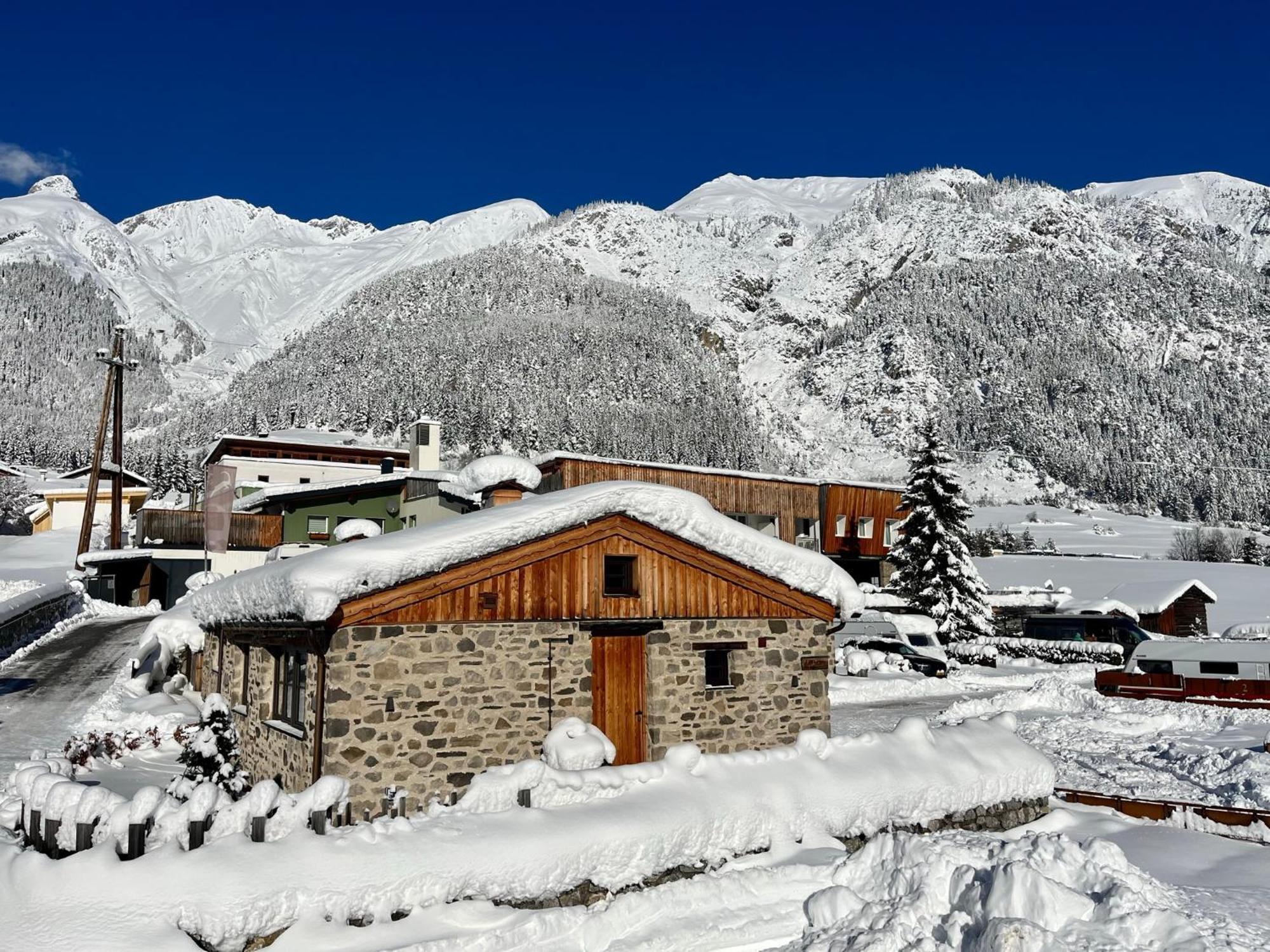 Arlberglife Ferienresort Pettneu am Arlberg Exterior foto